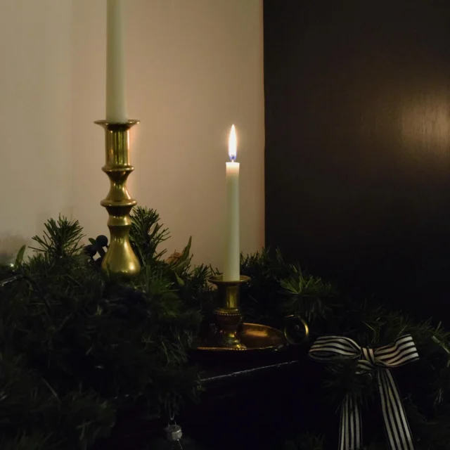 Christmas decorations are up, candles are lit 😊 I would like to say the biggest THANK YOU to all you, we are almost sold out! Mulled Wine is still available and I’m am working on giving a Christmas look to our Capercaillie. Don’t overlook this fantastic whisky themed scent 😉