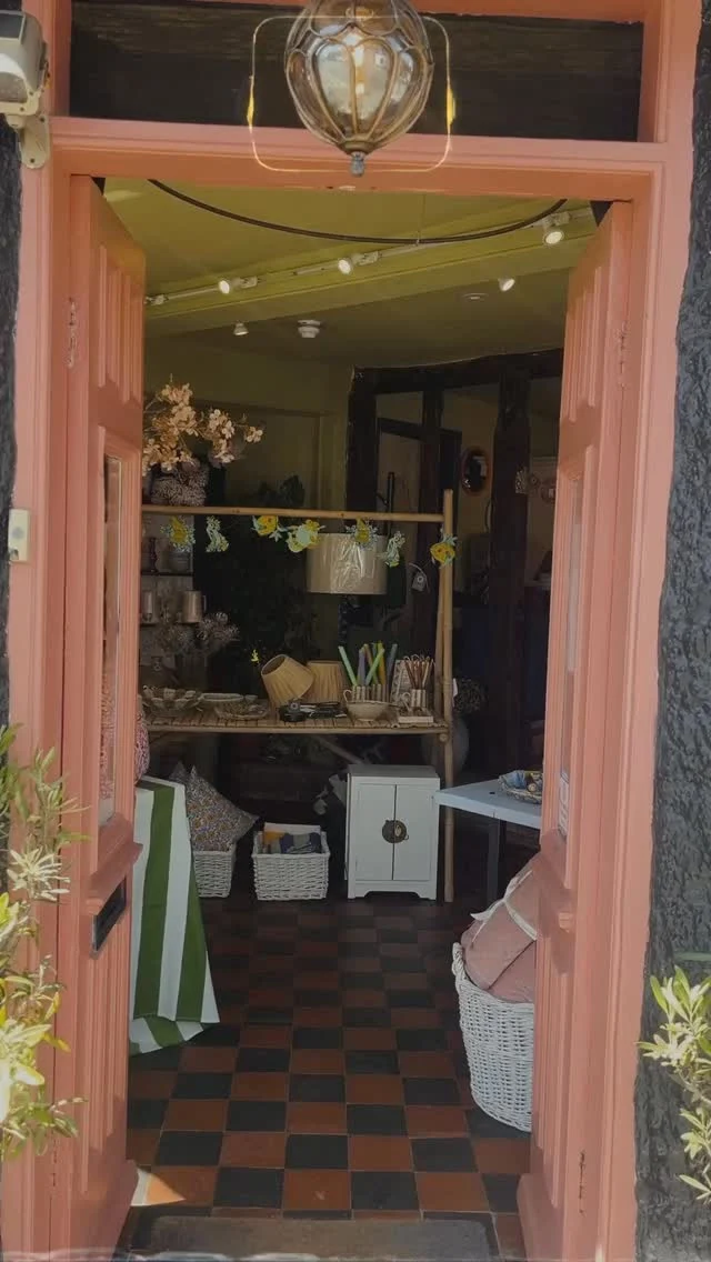 Exciting news! Our natural candles have officially found a new home in the heart of beautiful Clare in Suffolk.

You can now discover our collection in person at Potters Pink shop– the perfect stop while exploring all Clare has to offer. Come in, take a moment and experience our unique scents for yourself. There’s nothing like the calming power of a candle until you’ve smelled it in real life 💛

📍 Visit the shop, meet the candles, and find your new favourite scent.

#naturalcandles #claresuffolk #homescents