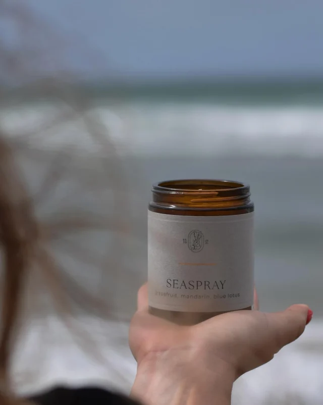 There’s still time to catch some Seaspray and soak up the summer feeling. Whether it’s a beach day, a breezy walk or just kicking back in the sun, summer’s not over yet—make the most of it while you can!
#summer #naturalcandles #summerscents #homedecor