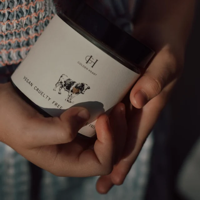 We are delighted to introduce our new charity candles, crafted with the same clean, natural ingredients you love — now made especially for Brook Farm Animal Sanctuary. These special edition candles are here to light up little hearts, both furry and feathered and support the incredible people who keep sanctuaries like this going every day.
Every candle supports the care and compassion that make Brook Farm a haven for animals in need.
Coming soon to their online shop —keep an eye out and support the good work at the sanctuary.
#charity #naturalcandles #animalsinneed